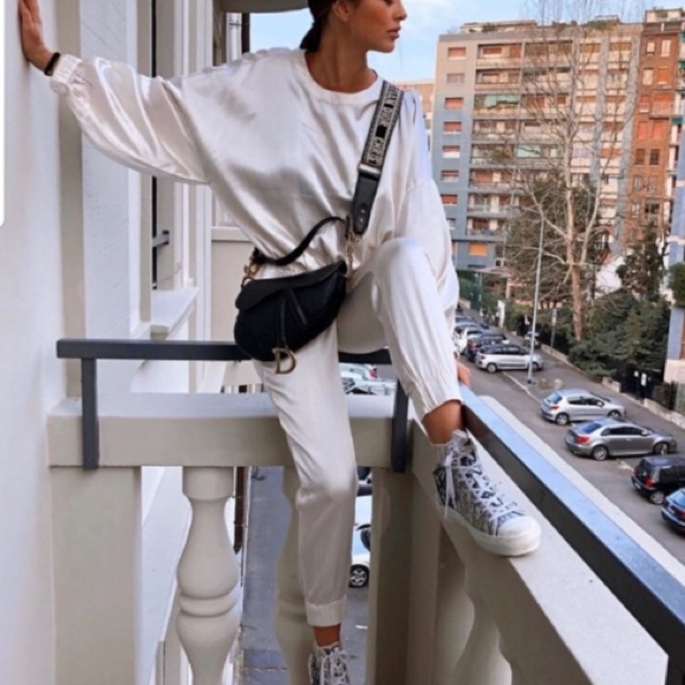 Zara 2 piece satin effect top and jogging pants - Picture 2 of 9